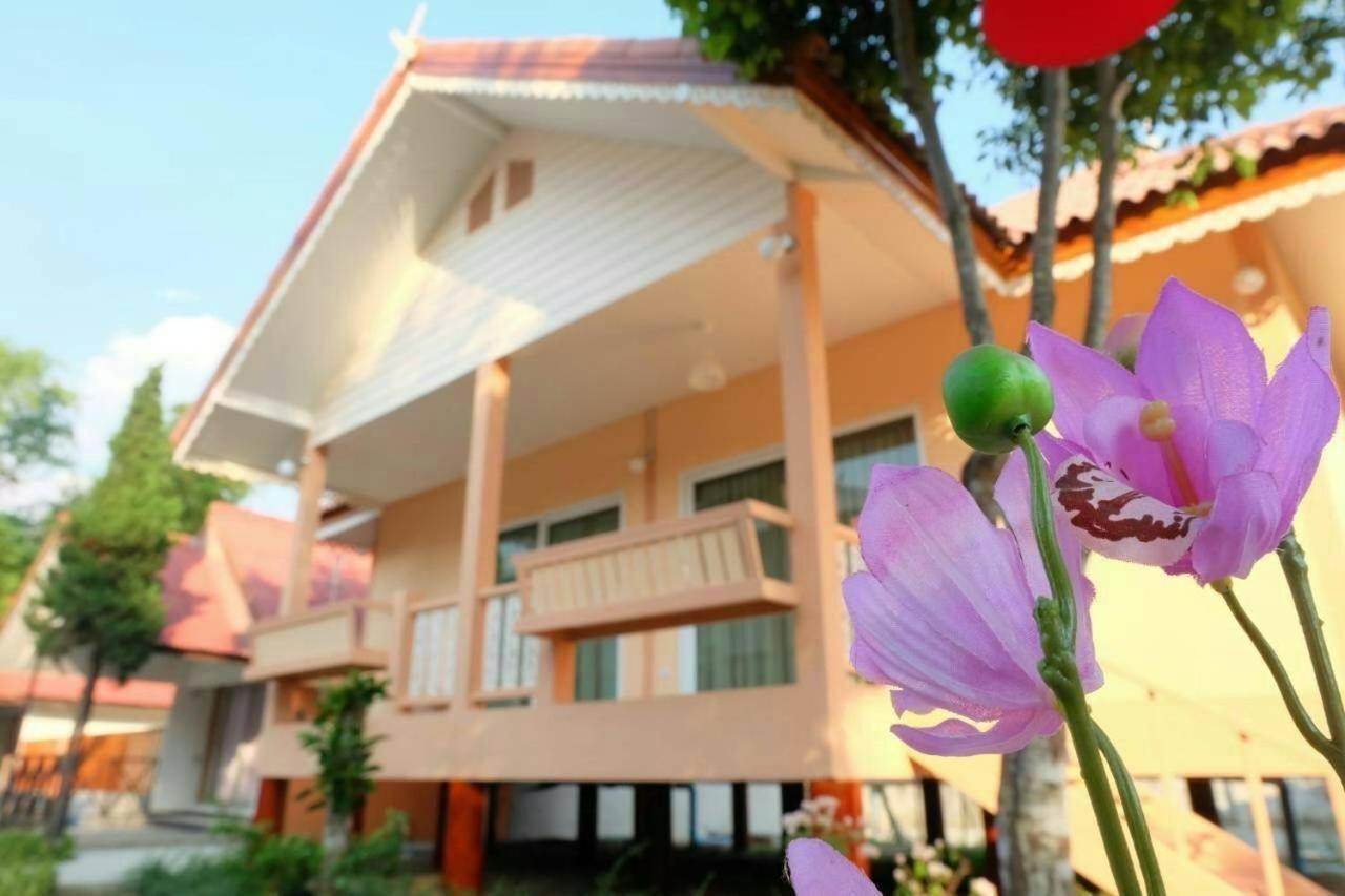 Baanpufa Resort Ban Huai Maenam Noi Eksteriør billede