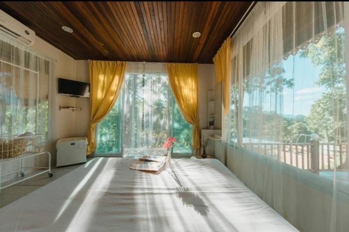 Baanpufa Resort Ban Huai Maenam Noi Eksteriør billede